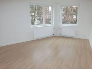 !! Bitte unsere Fragen beachten !! 2 Zimmer-Wohunung im 1.OG in HH-Horn – 22111 Hamburg – Vorschaubild 2
