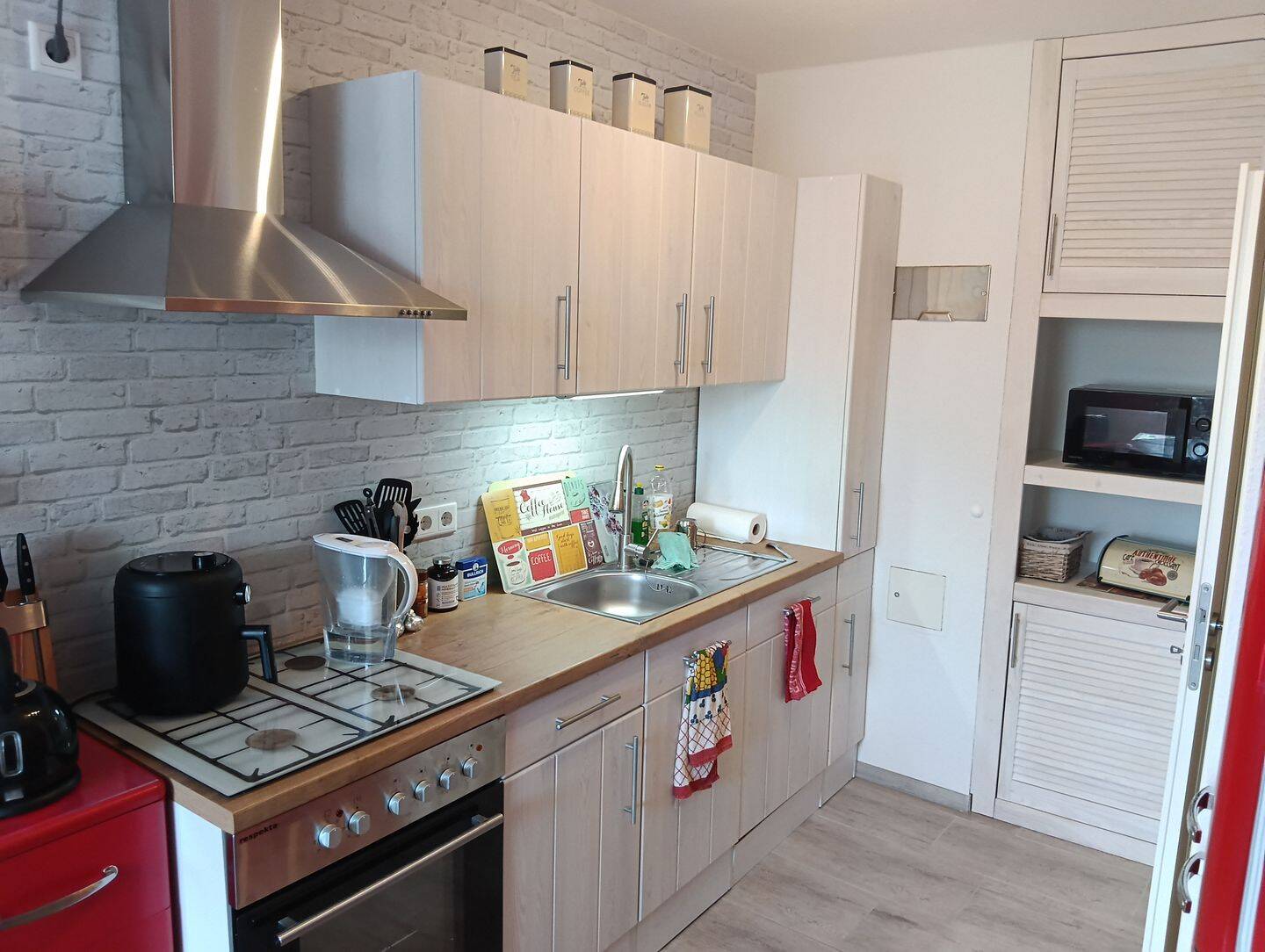 Stilvolle DG-Wohnung mit Diner-Küche und luxuriösem Wellness-Bad. – Leipzig – Vorschaubild 2