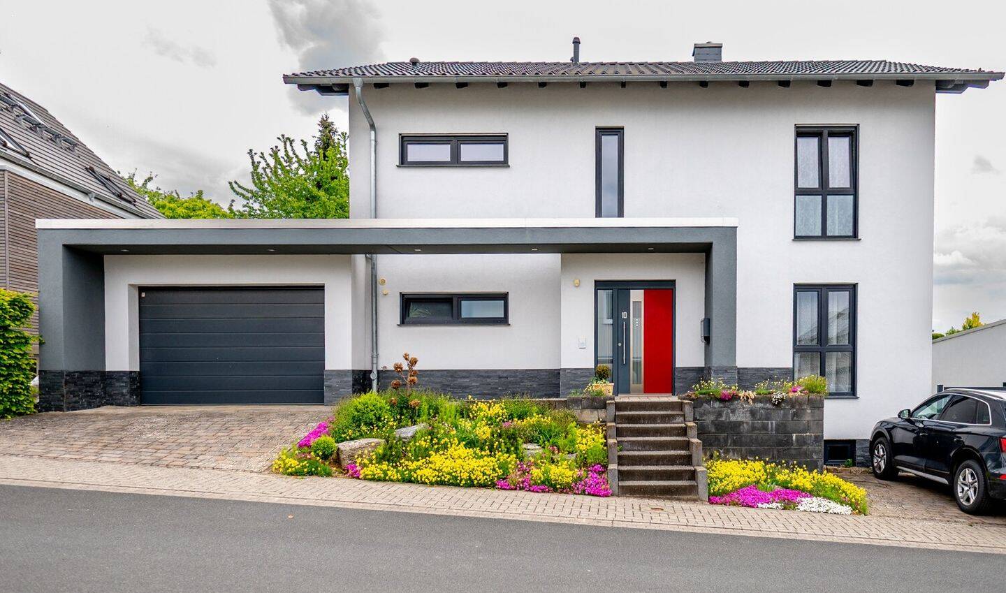 Modernes Einfamilienhaus mit Einliegerwohnung in Bestlage von Bad Camberg – Bad Camberg – Vorschaubild 2