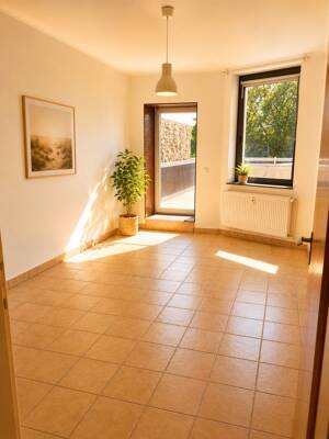 Großzügige 3-Zimmer-Altbauwohnung mit Einbauküche und großer Dachterrasse – 47226 Duisburg – Vorschaubild 3