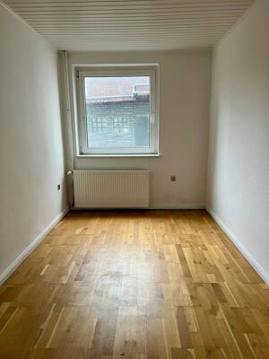 Kaufpreisreduziert auf 589.000 € - Wohn- u. Geschäftshaus mit Entwicklungspotenzial in Bremen-Nord – 28759 Bremen – Vorschaubild 8