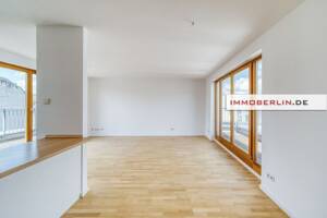 IMMOBERLIN.DE - Lichtdurchflutete Wohnung mit ruhigen Terrassen in zentraler Lage – 10115 Berlin – Vorschaubild 3