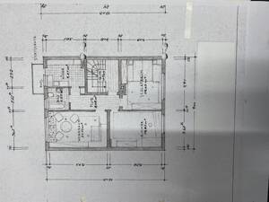 Helle, 3-Zimmer-Wohnung im 1. OG an nette Mieter zu vermieten.