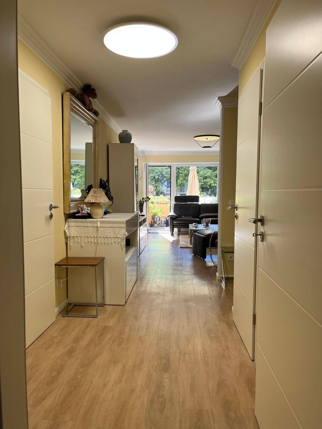 Kernsanierte helle 3,5 Zimmer Wohnung mit Balkon in Perlach! Bezugs-und provisionsfrei! – München – Vorschaubild 5