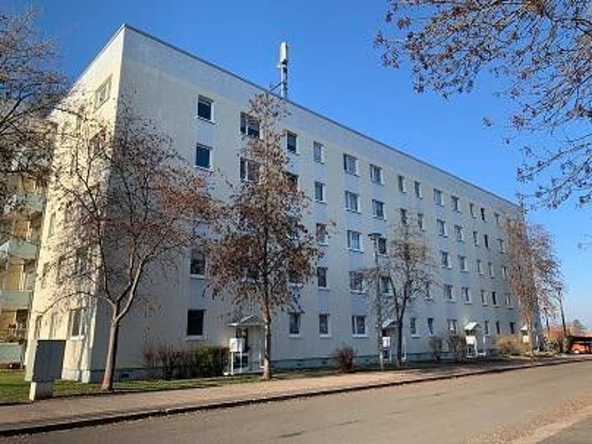 Renovierte 4-Zimmer-Wohnung! – 99091 Erfurt – Bild 1 von 9
