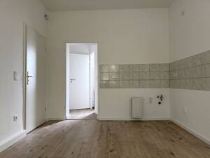 Frisch renovierte 2-Zimmer-Wohnung mit Wohnküche in Dortmund Innenstadt-Nord | nähe des Hoeschparks – 44145 Dortmund – Vorschaubild 4