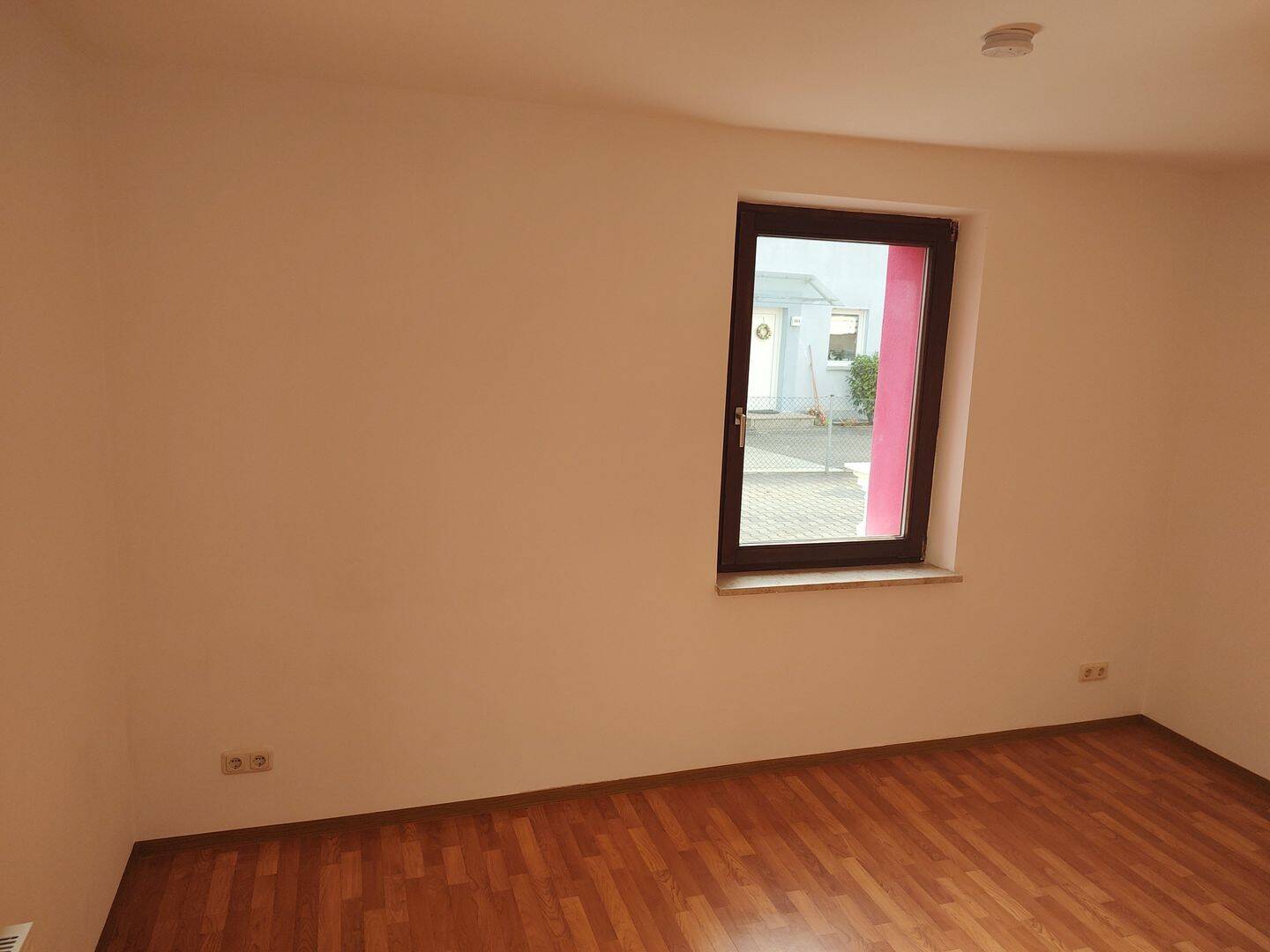 Erdgeschosswohnung mit Terasse und Garten – Nürnberg – Vorschaubild 6