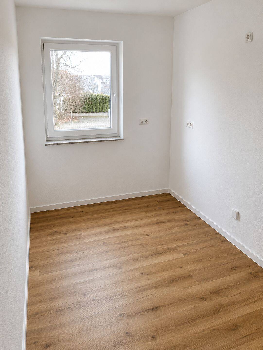 3 Raum-Wohnung mit Balkon u. Hauswirtschaftsraum – Jena – Vorschaubild 9