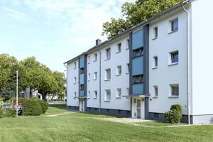 Demnächst Bezugsfertig mit neuem Wannenbad! 3,5-Zimmer-Wohnung mit Balkon und alles NEU – 45889 Gelsenkirchen – Vorschaubild 2
