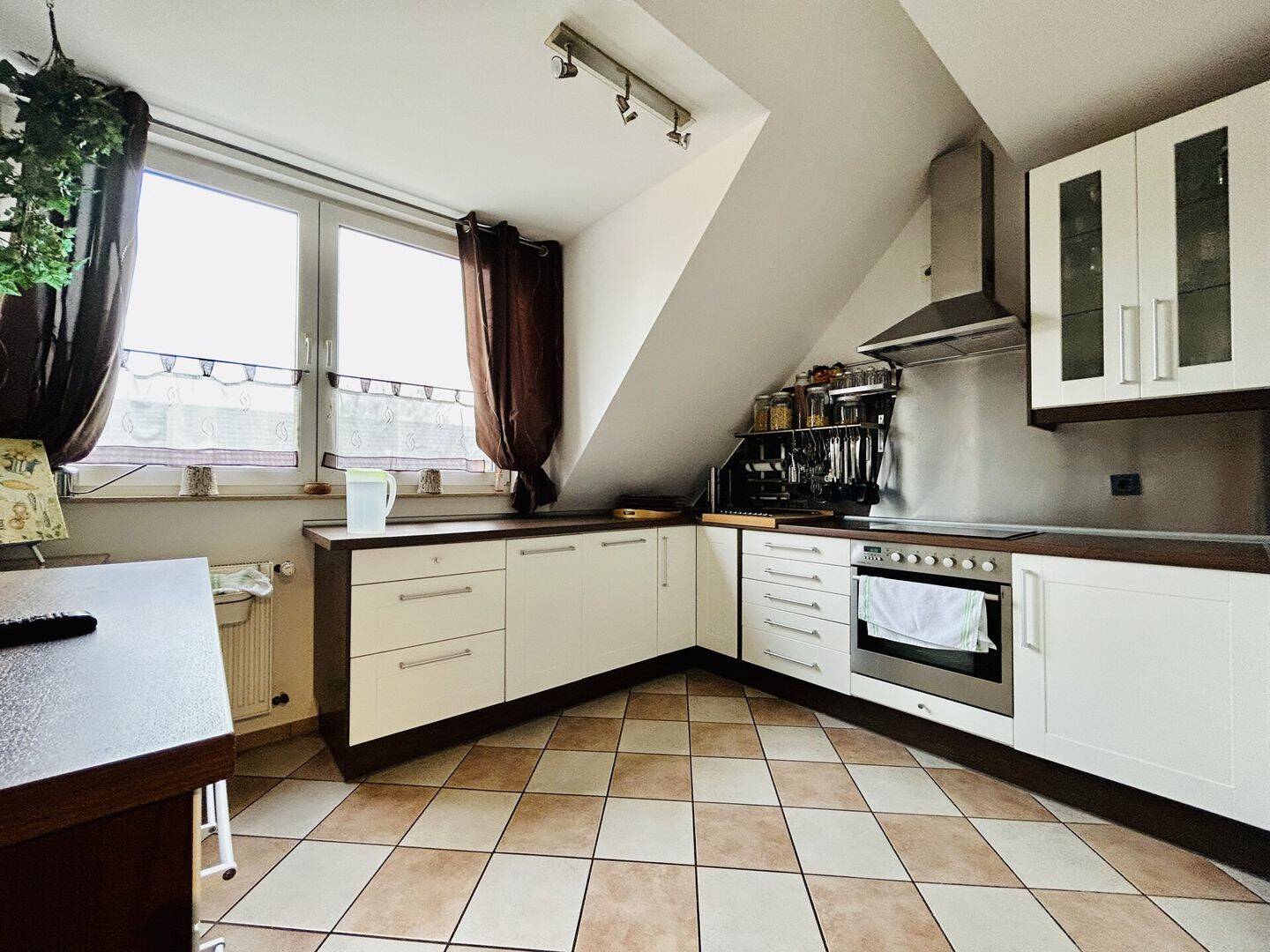 Maisonette mit Kamin, Balkon & Spitzboden - ideal für Eigennutzer oder Kapitalanleger – Bottrop – Vorschaubild 5