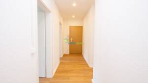 Zweitbezug nach Komplettrenovierung - 3 Zimmer, Deckenspots, Bad mit Wanne, Balkon ... – 4157 Leipzig – Vorschaubild 4