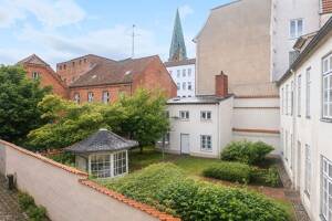 In 2013 saniertes, liebevolles Ganghaus mit kleinem Innenhof auf der Lübecker Altstadtinsel! – 23552 Lübeck – Vorschaubild 2