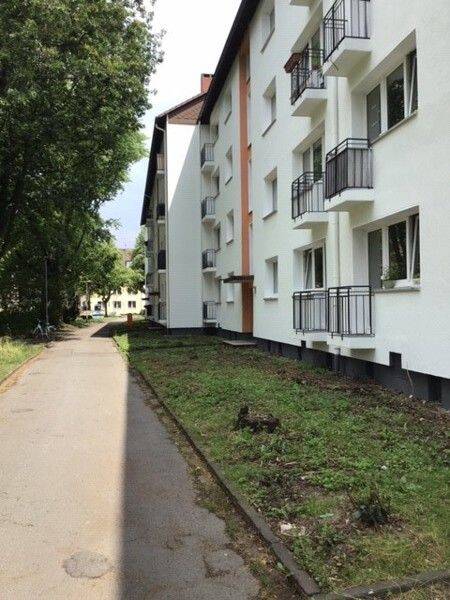 Mitten drin statt nur dabei: 2-Zimmer-Wohnung mit Balkon