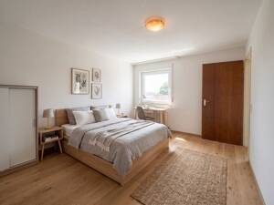 Ideale Lage mit Ausblick nahe der Uni Stuttgart-Vaihingen - freie, praktische, renov.-bed. 3-Zimmer-ETW mit Südost-Balkon und TG-Platz – 70569 Stuttgart – Vorschaubild 6