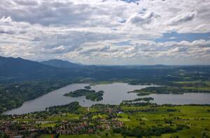 See- und Gebirgsblick ... Dachgeschoss-Wohnung in zentraler Lage – 82418 Murnau am Staffelsee – Vorschaubild 3