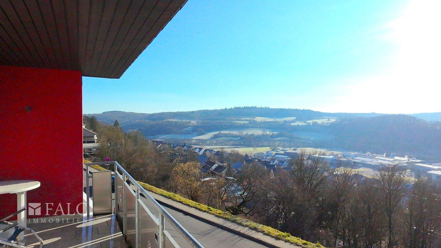 Herrlich viel Platz, Einliegerwohnung und Sauna - FALC Immobilien – Roigheim – Vorschaubild 3