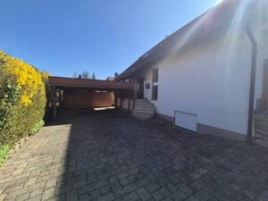 Stilvolles Wohnen mit viel Raum - Exklusives Einfamilienhaus mit Einliegerwohnung – 99090 Erfurt – Vorschaubild 2