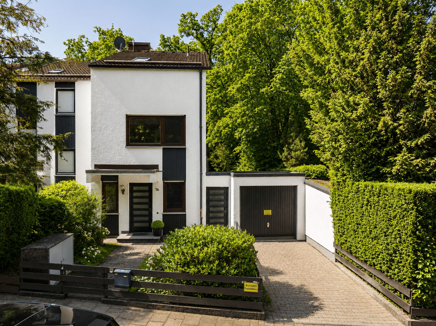 Ihr neues Zuhause im Grünen - Großzügiges Reihenendhaus mit sonnigem Garten