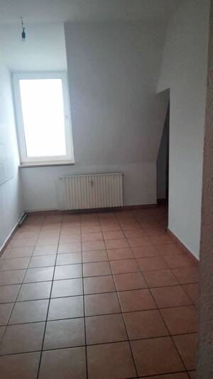 ***Große Dachgeschoßwohnung in ruhiger Lage sucht nette Mieter*** – 45143 Essen – Vorschaubild 9