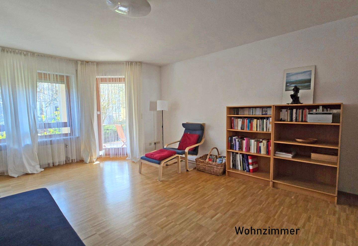 Freie 2,5 Zimmer Erdgeschoß-Wohnung, zwischen Uni und Campus