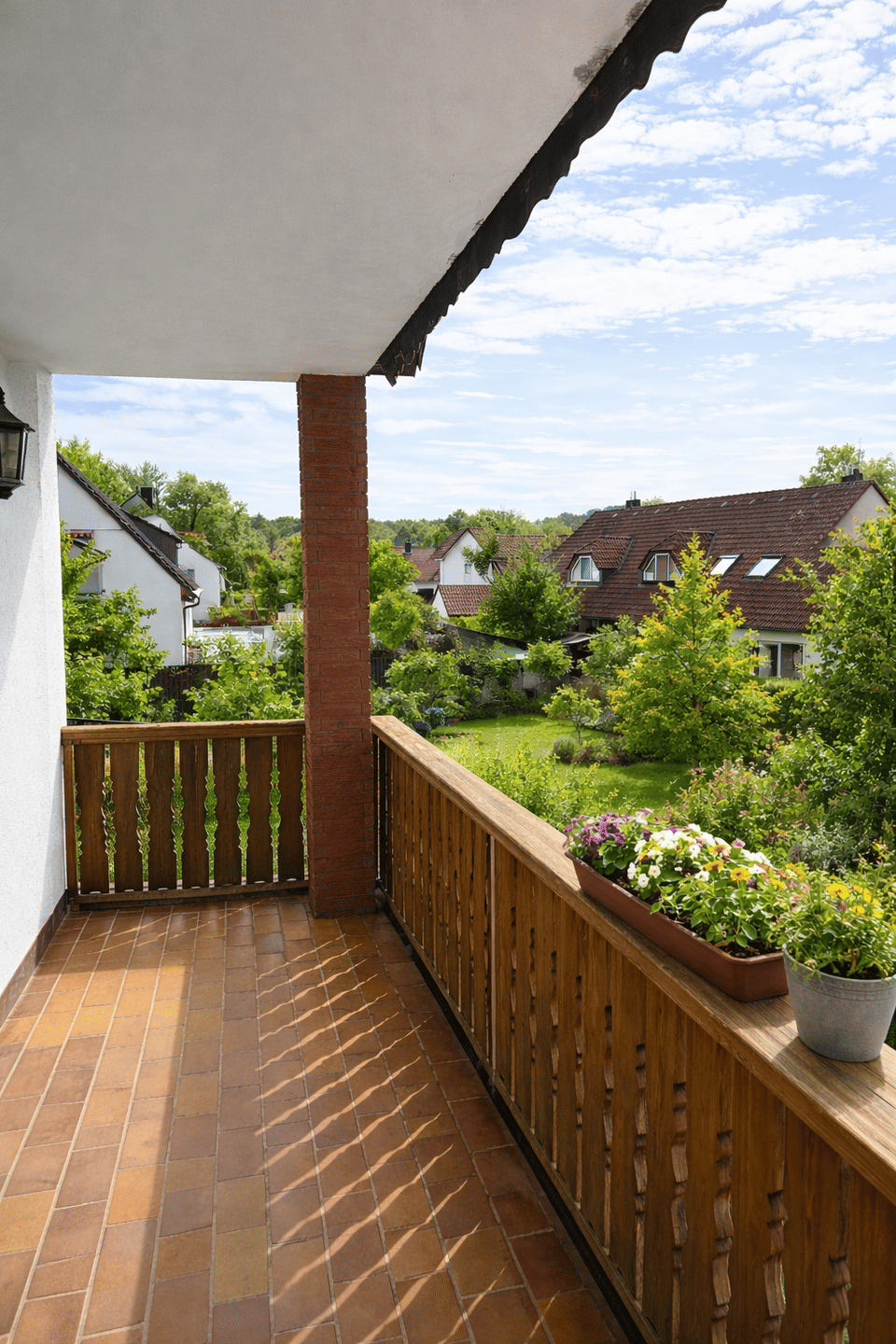 4-Zimmer Obergeschosswohnung (1.OG.) mit 109 m², 2-Balkonen, Einbauküche, Kellerabteil, mit Kfz Stellplatz in Nürnberg – Nürnberg – Vorschaubild 8
