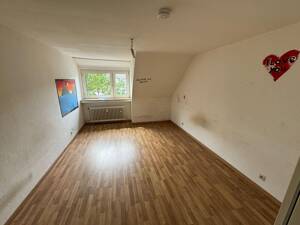 Gemütliches Zuhause für die ganze Familie - helle 3,5-Zimmer-Dachgeschosswohnung in Essen-Borbeck – 45355 Essen – Vorschaubild 8