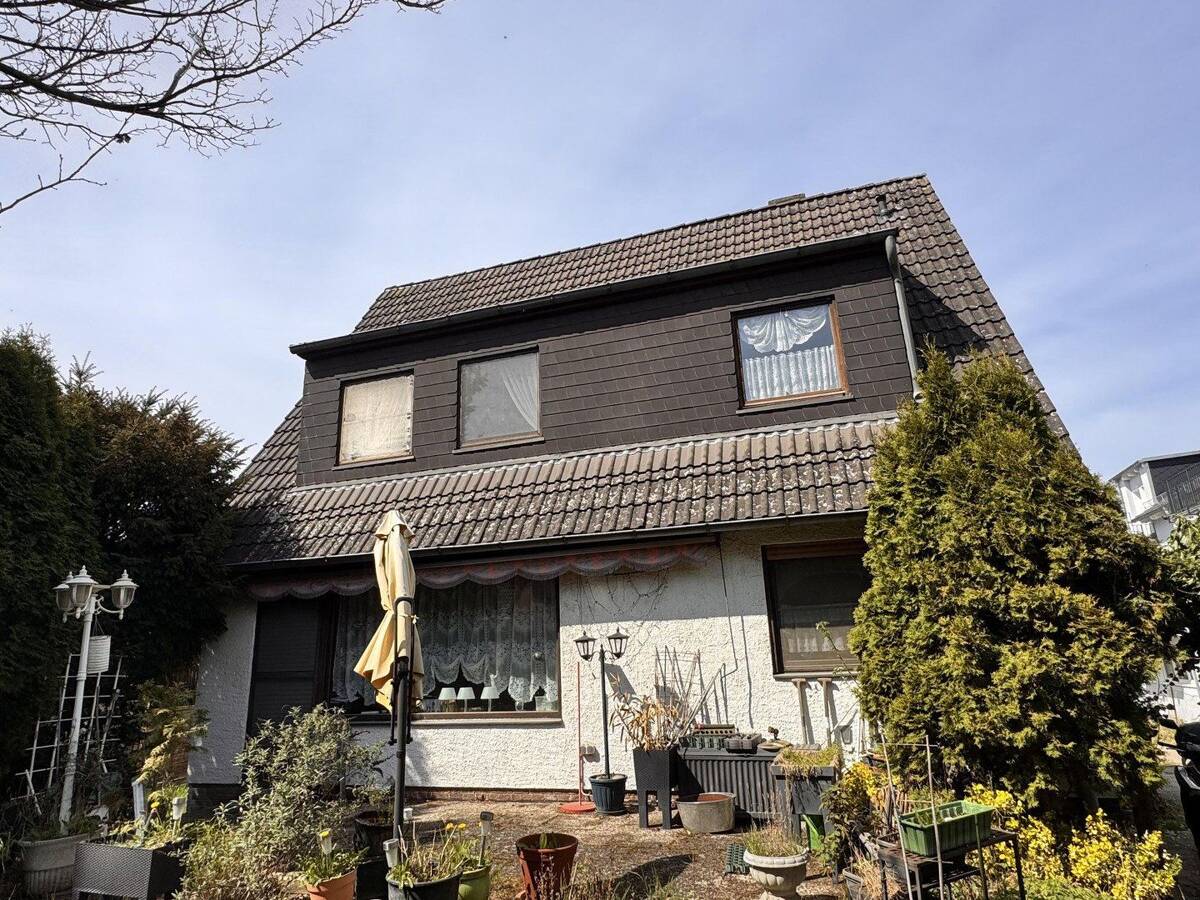 Familienfreundliches Zuhause mit viel Platz in Berlin Rudow (nahe U-Bahn) – 12355 Berlin – Bild 1 von 9