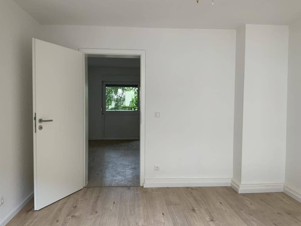 Charmante 3-Zimmer-Etagenwohnung in Gelsenkirchen Vielfältiges Wohnerlebnis auf 67,17 m² – Gelsenkirchen – Vorschaubild 5