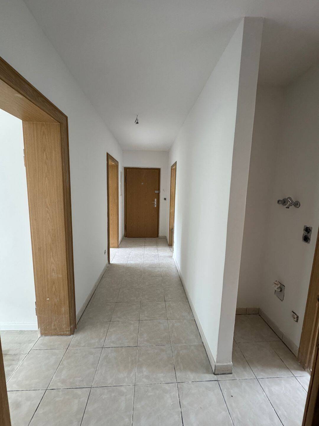 Schöne, sanierte 3-Zimmer-Wohnung in zentraler Lage Nürnberg – Nürnberg – Vorschaubild 3