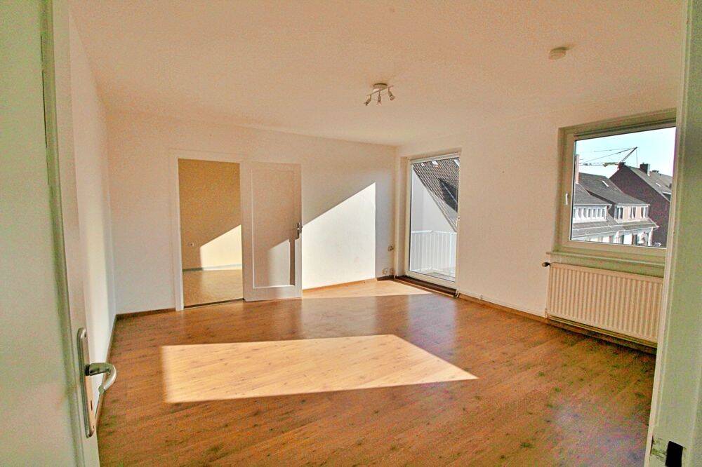 Neustadt - Citynah Nä Hochschule - 2 Gemütliche Singlewohnung -Blick über die Dächer - sonnig