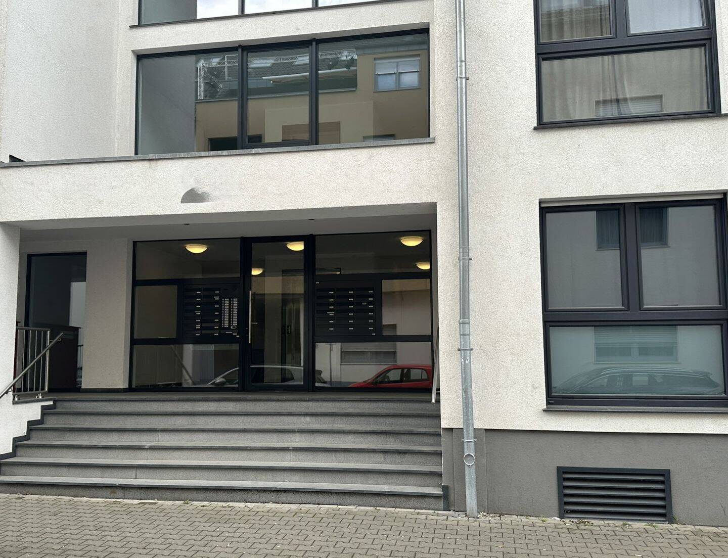 Moderne, stilvolle Eigentumswohnung mit Balkon und TG-Stellplatz, 52351 Düren-Zentrum – Düren – Vorschaubild 2