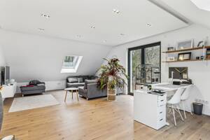 Luxuriöses Wohnen in exklusiver Lage - energieeffizientes Einfamilienhaus mit 251 m² – 45892 Gelsenkirchen – Vorschaubild 8
