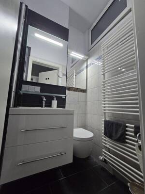 Charmante 2,5-Zimmer-Wohnung mit großzügiger Südterrasse – 28201 Bremen – Vorschaubild 6