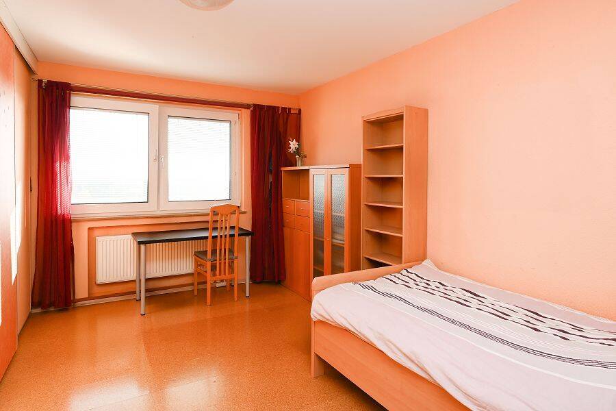 Kapitalanleger aufgepasst: Renditestarke 4-Zimmer-Wohnung mit weitem Blick ins Grüne! – Bielefeld – Vorschaubild 2