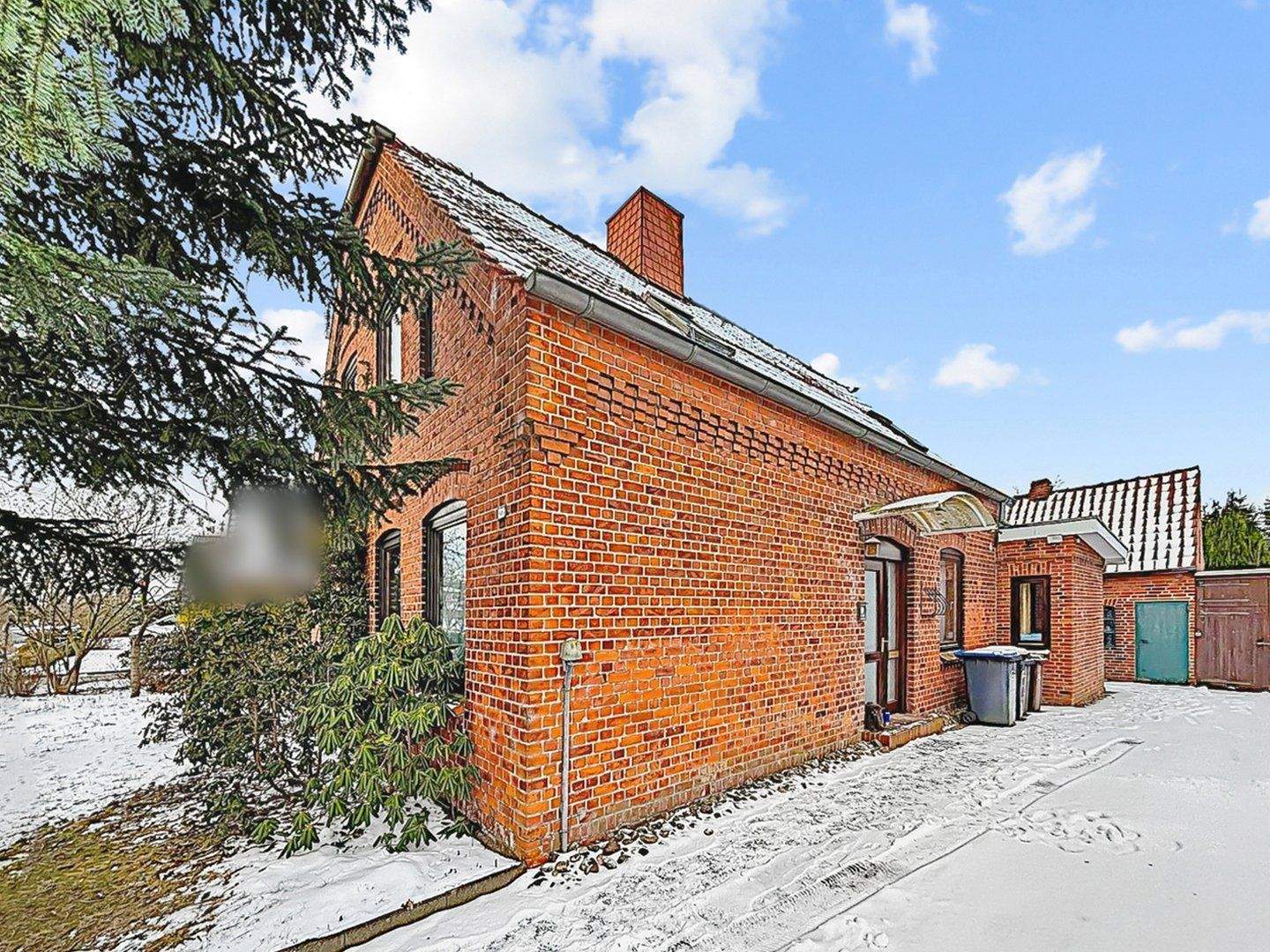 Charmanter Altbau mit Potenzial in Westerrönfeld – Westerrönfeld – Bild 1 von 9