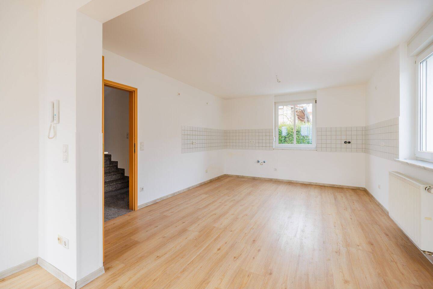 Gepflegte DHH mit Garage und Keller mitten in der Stadt, Bezug sofort möglich – Ingolstadt – Vorschaubild 4