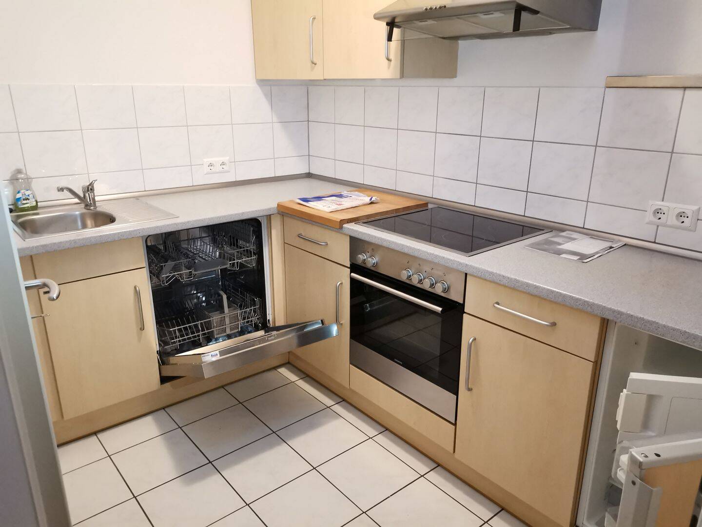 Zentral und ruhig: Neuwertige 3-Zimmer-Wohnung mit Superschnitt – Stuttgart – Vorschaubild 5