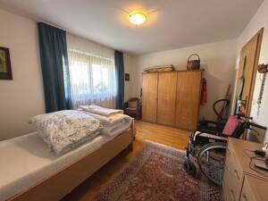 Sonnige 3-Zimmer-Gartenwohnung mit ca. 35 m² ausgebautem Souterrain und Badezimmer im Untergeschoss – 81827 München – Vorschaubild 8