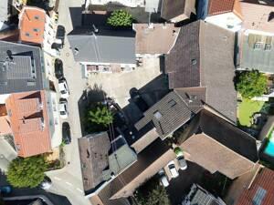 Denkmalgeschützte Hofreite mit Charme, großzügigem Wohnen und attraktiven Mieteinnahmen – 60437 Frankfurt am Main – Vorschaubild 4