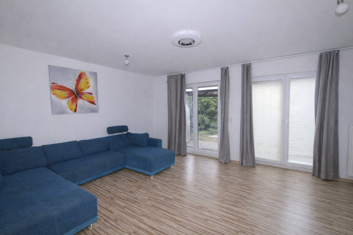 | Lebensräume! | Gepflegte Doppelhaushälfte mit Garten, Garage und Ausbaureserve – Maxhütte-Haidhof – Vorschaubild 5