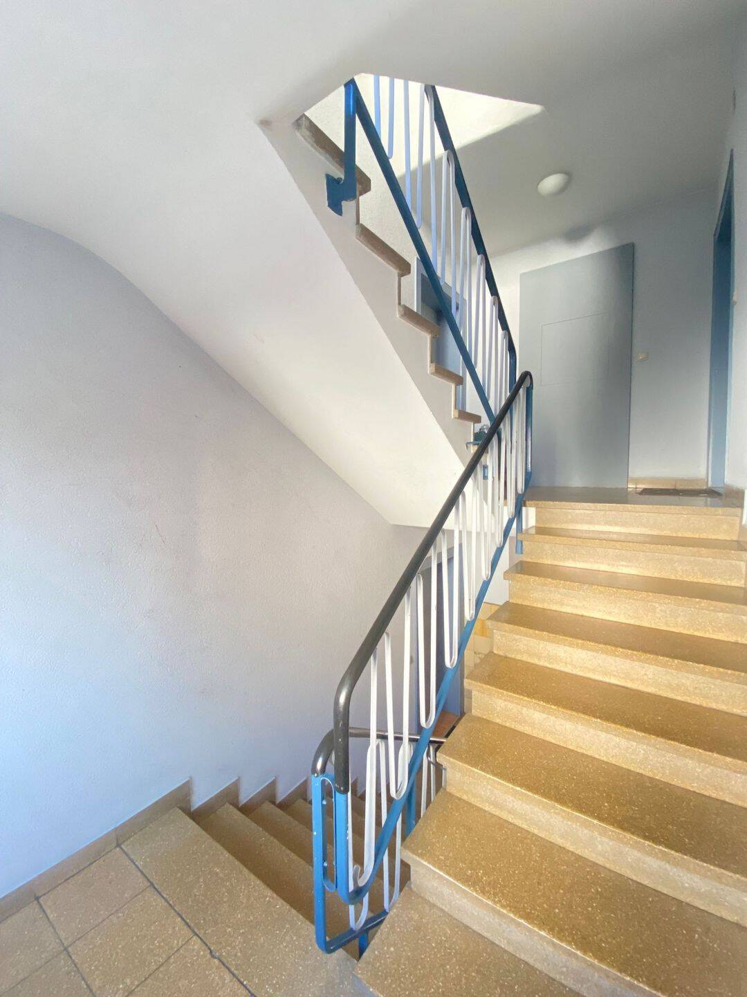 3-Zimmer-Wohnung mit Balkon in Nürnberg – Nürnberg – Vorschaubild 5