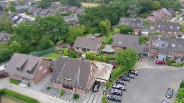 Einfamilienhaus in 46535 Dinslaken mit 258 m² kaufen