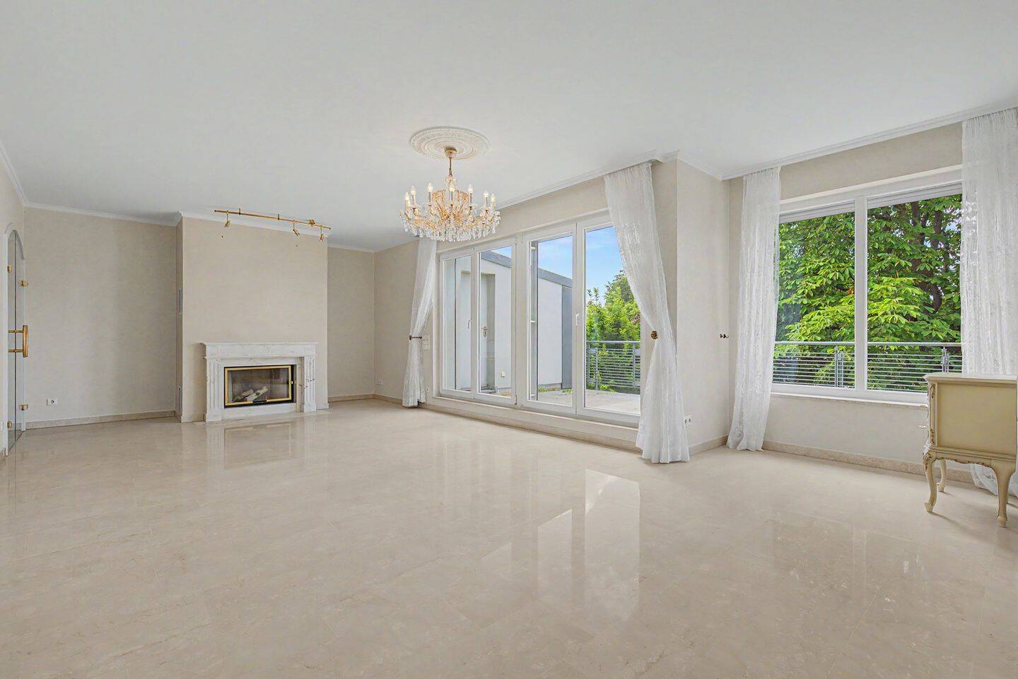 Exklusives Wohnen auf 176 m² - Penthouse mit 2 Terrassen, Kamin und neuer Einbauküche – Karlsruhe – Vorschaubild 3
