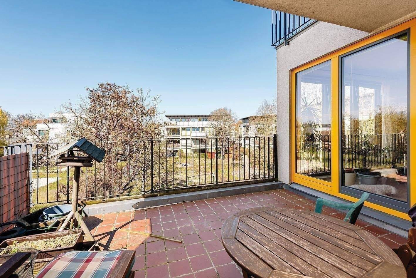 Vermietete 2 Zimmer Wohnung provisionsfrei in Berlin Pankow Bestlage zu verkaufen – Berlin – Bild 1 von 9