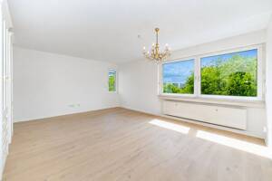 Großzügige 2-Zimmer-Wohnung mit 84 m², Wohnküche und Loggia in Johanneskirchen – 81927 München – Vorschaubild 3