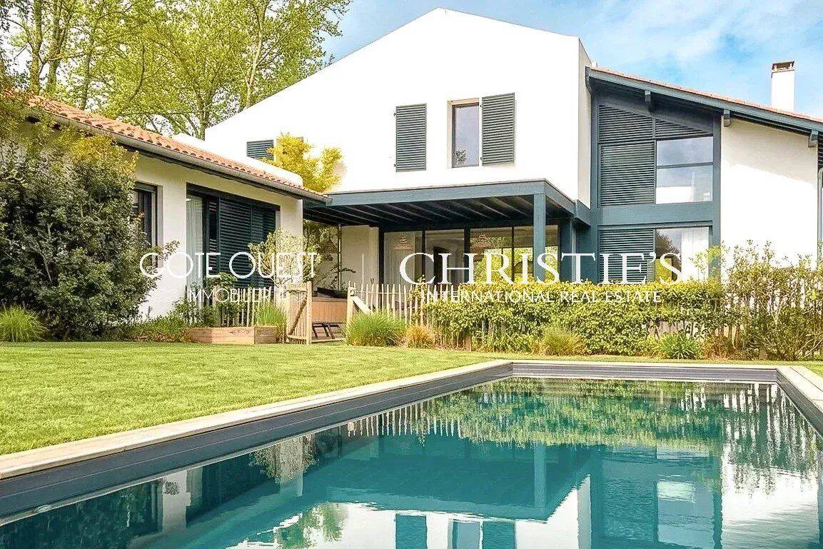 Maison 7 pièces 240 m² · à Arbonne · 240 m² · 1 685 000 €