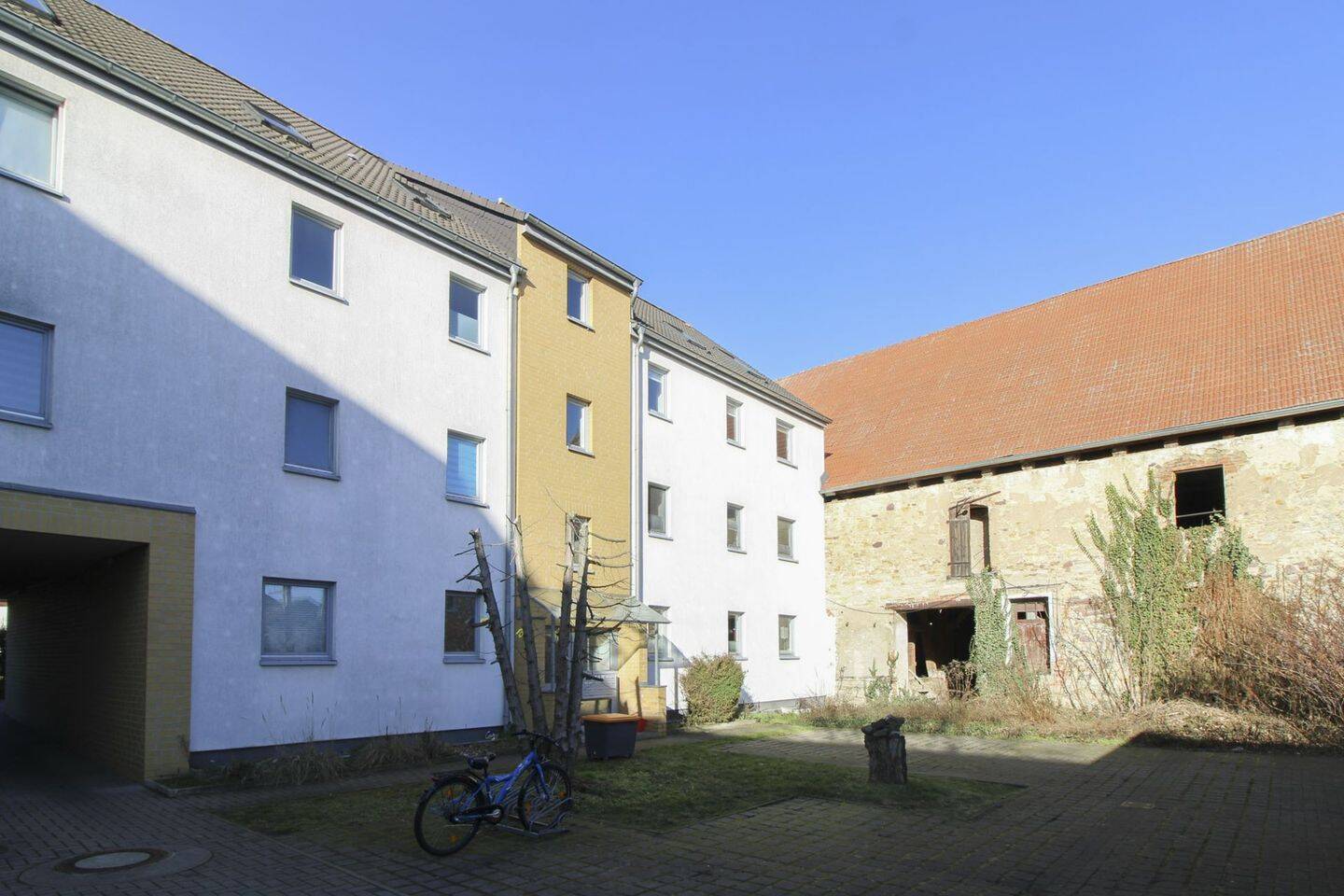 Charmante Dachgeschosswohnung mit Balkon und Stellplatz