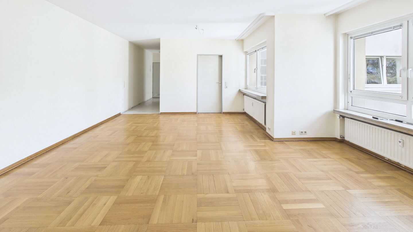 Attraktive 4-Zimmer- Wohnung mit Balkon und Garage – Offenbach am Main – Vorschaubild 3