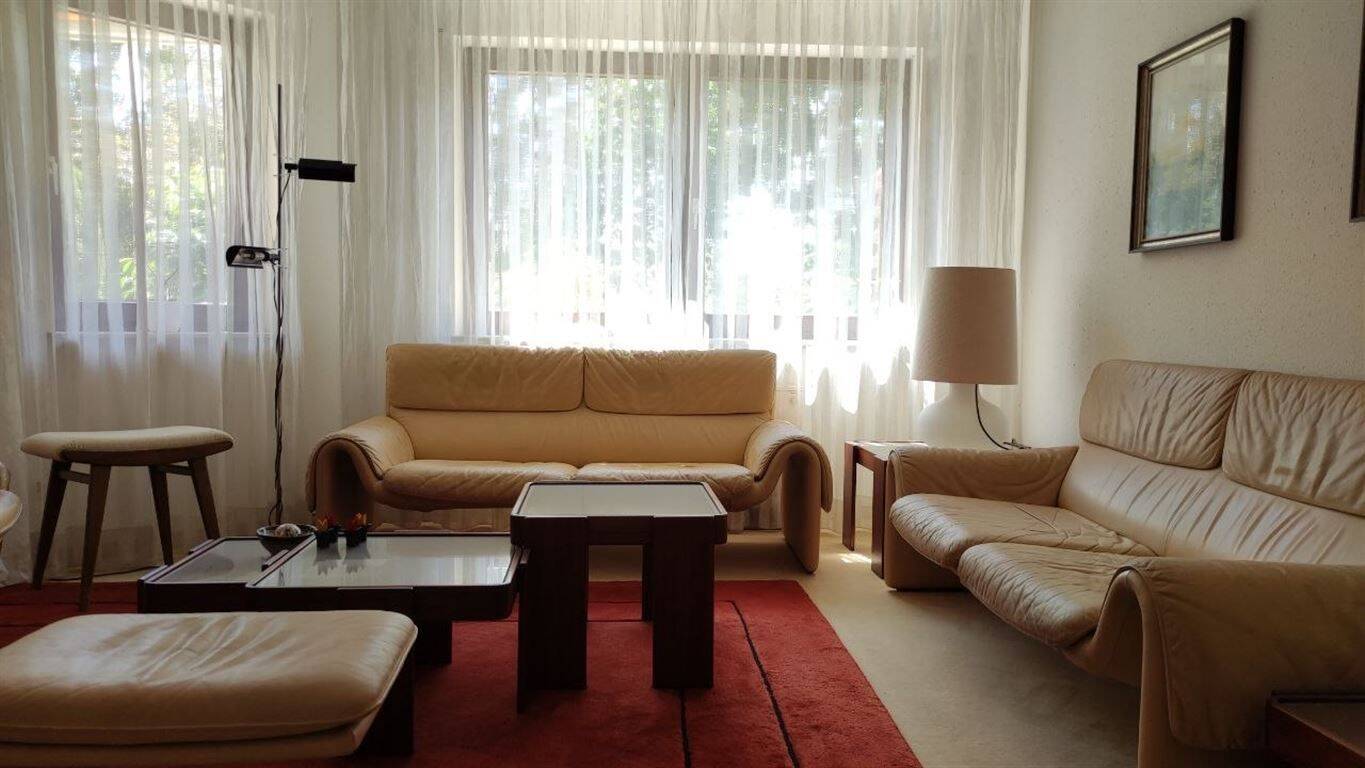 Familienfreundliches Reihenmittelhaus mit Dachstudio auf drei Ebenen in beliebter Lage – Ulm – Vorschaubild 3