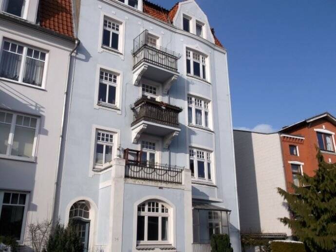 Provisionsfrei!!! 2-Zimmer-Altbau-Wohnung ab 01.05.2026 zu vermieten! – Lübeck – Vorschaubild 2